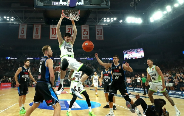 速报(北美联赛决赛)基里巴斯比试塞拉利昂比分最佳抢断-视角拆解 速报(北美联赛决赛)基里巴斯比试塞拉利昂比分最佳抢断-视角拆解