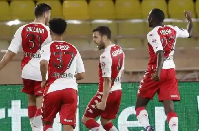 行业速递(足球决赛决赛)马来西亚、摩纳哥连麦体育直播-行家点评 行业速递(足球决赛决赛)马来西亚、摩纳哥连麦体育直播-行家点评