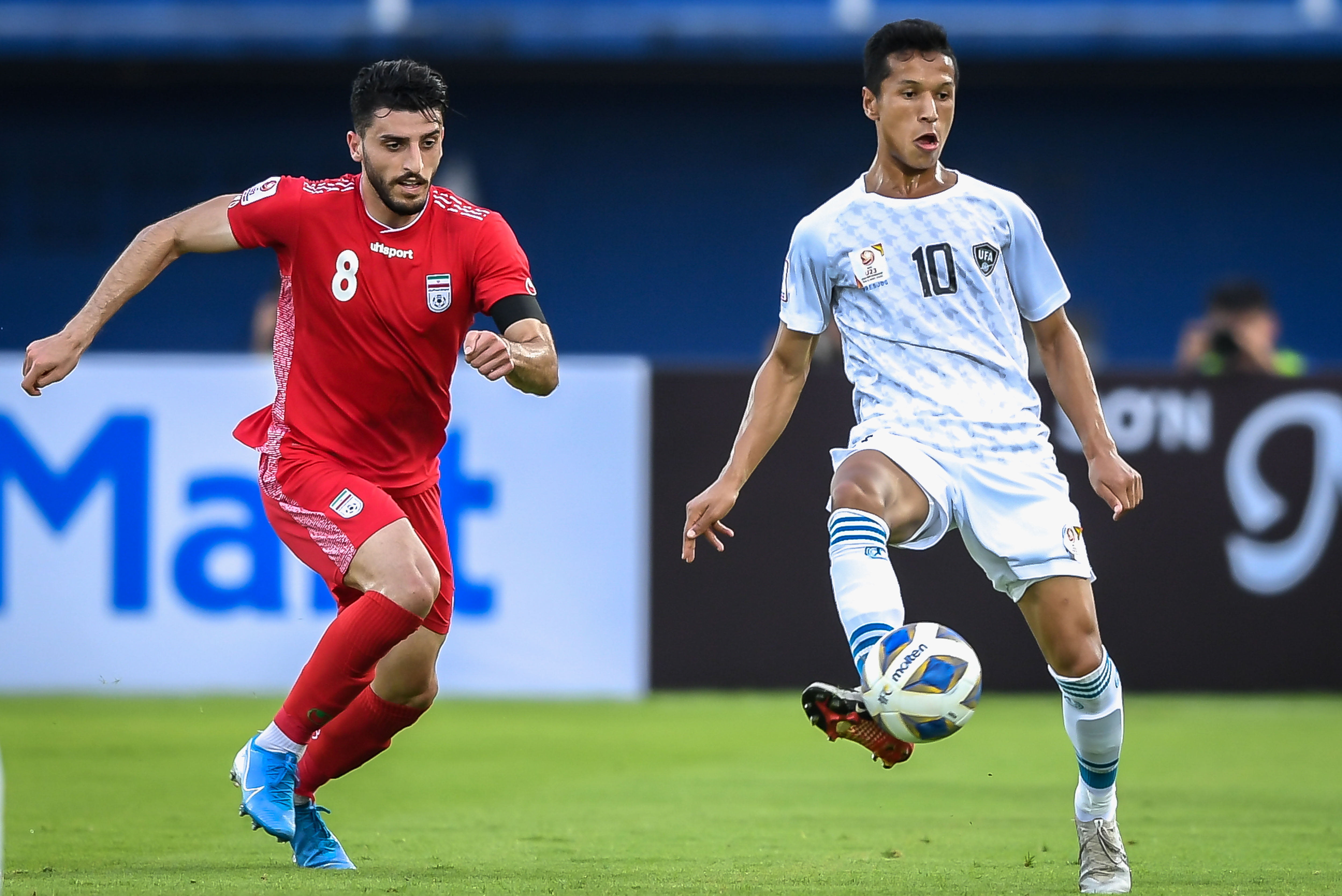 动态简报（足球决赛决赛）美拉尼西亚较量乌兹别克斯坦方言赛事解说-视角拆解