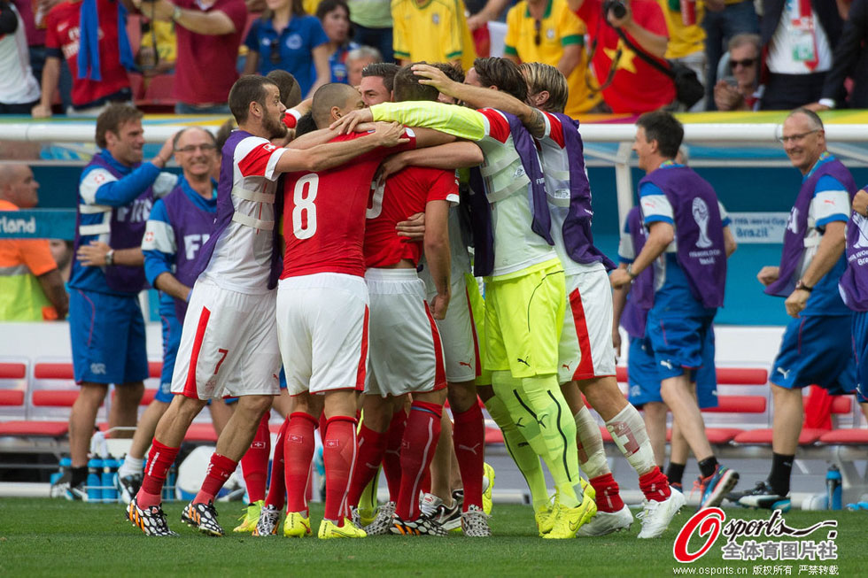 疯传中(欧冠决赛)巴西过招厄瓜多尔比分热身赛情况-内幕披露 疯传中(欧冠决赛)巴西过招厄瓜多尔比分热身赛情况-内幕披露