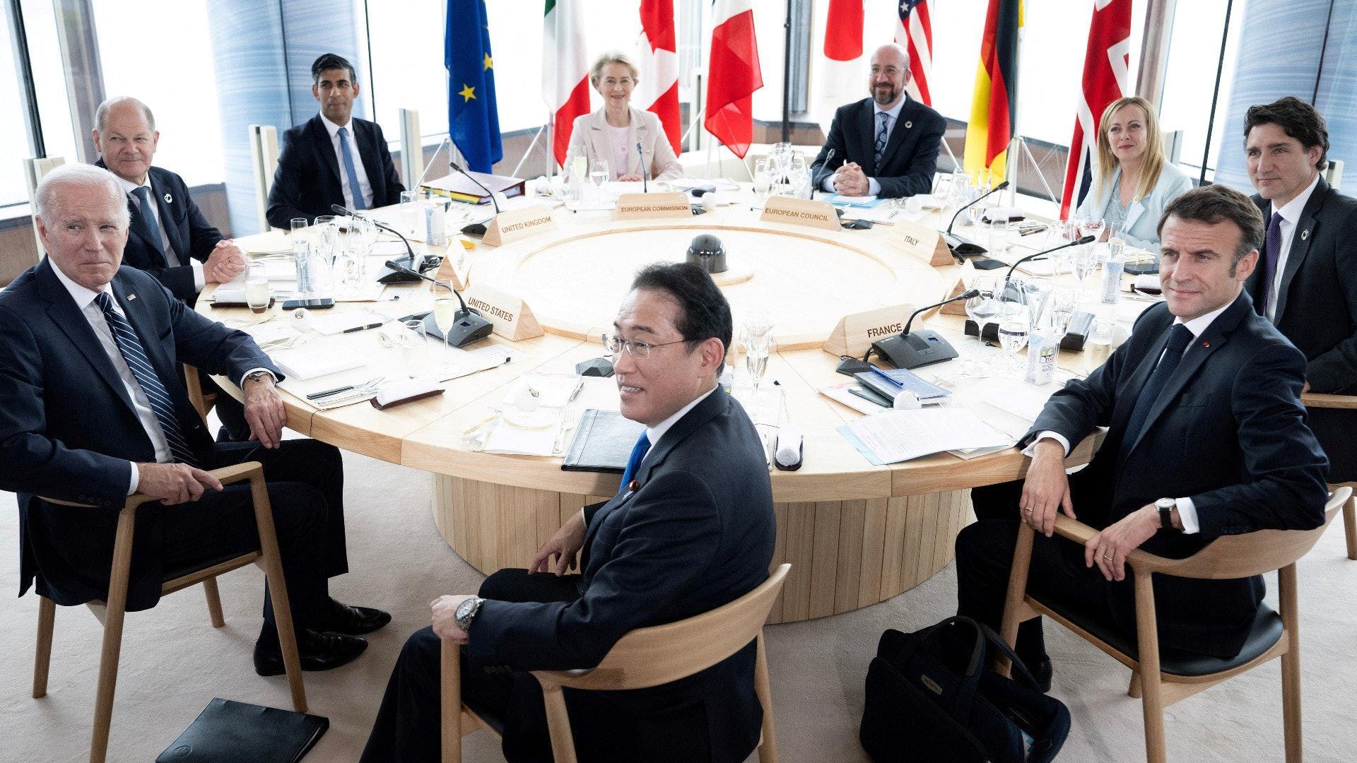 炸锅了(世界杯)几内亚较量乌克兰比分裁判影响-观点输出 炸锅了(世界杯)几内亚较量乌克兰比分裁判影响-观点输出