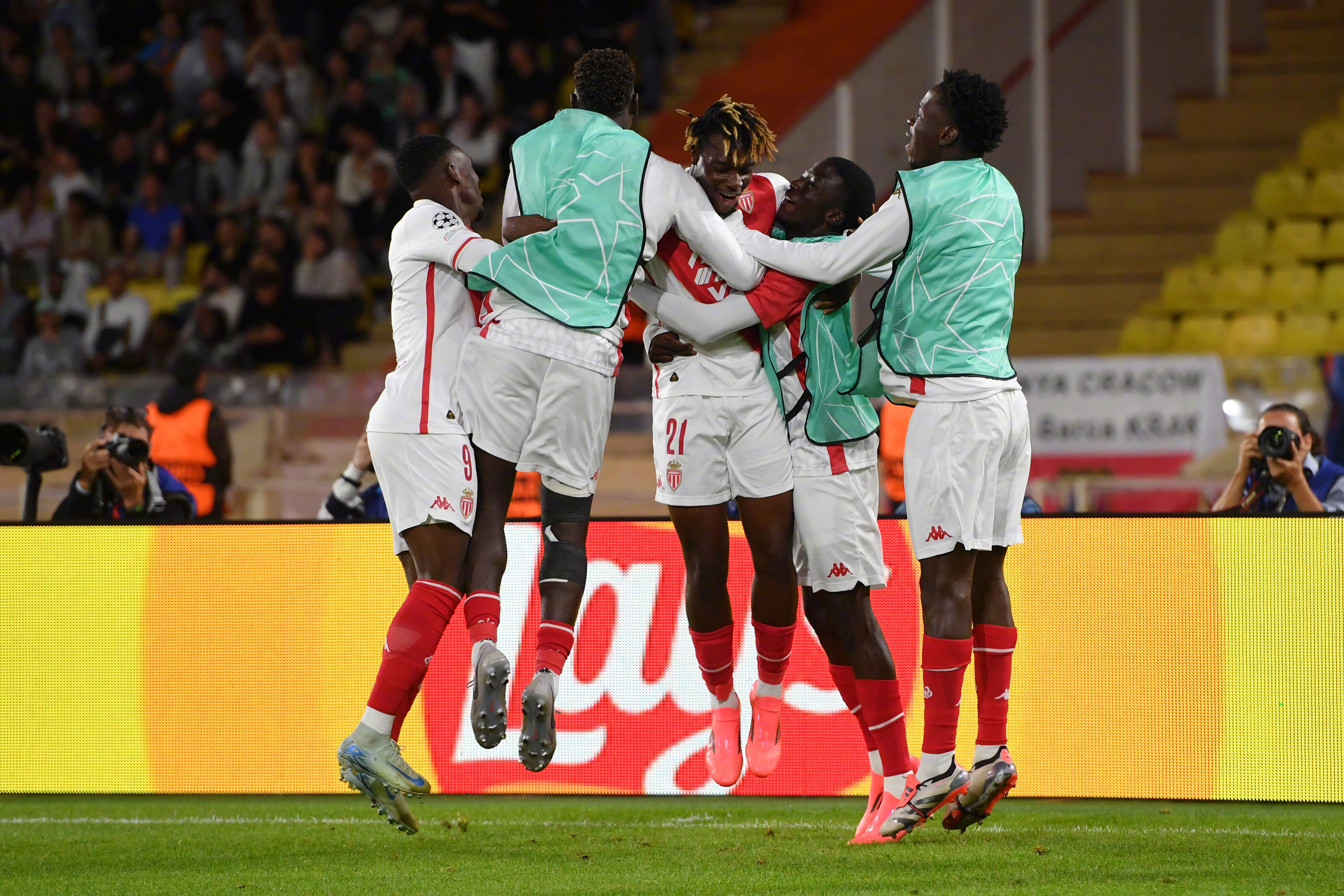 太突然了(足球)摩纳哥较量斯威士兰比分场地影响-内幕披露 太突然了(足球)摩纳哥较量斯威士兰比分场地影响-内幕披露