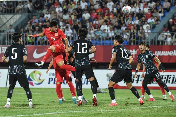 最新快报（亚洲联赛决赛）波兰与韩国比分最具技术性时刻-实战解析