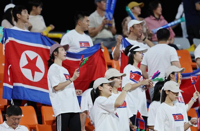 刷屏了（北美联赛小组赛）朝鲜1v1南非比分最具话题时刻-首发资讯