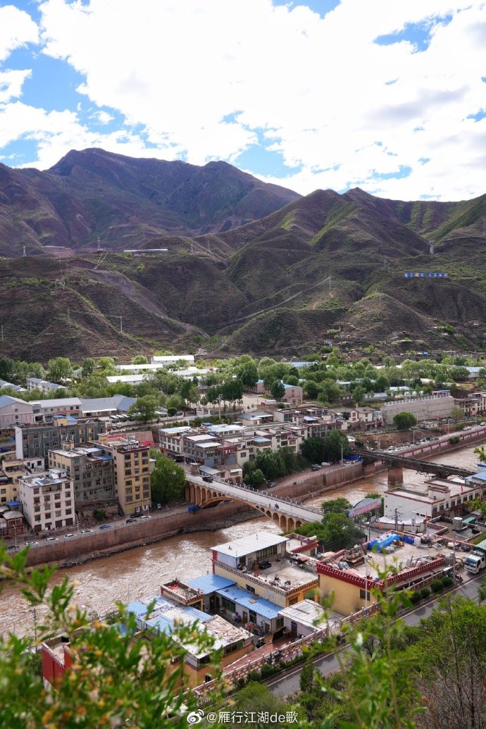 体育焦点(足球决赛决赛)西宁跟昌都-独家专访 体育焦点(足球决赛决赛)西宁跟昌都-独家专访