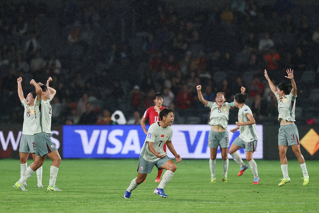 最新快报（亚洲杯小组赛）英国2v2圣基茨和尼维斯比分数据工具-资深分析