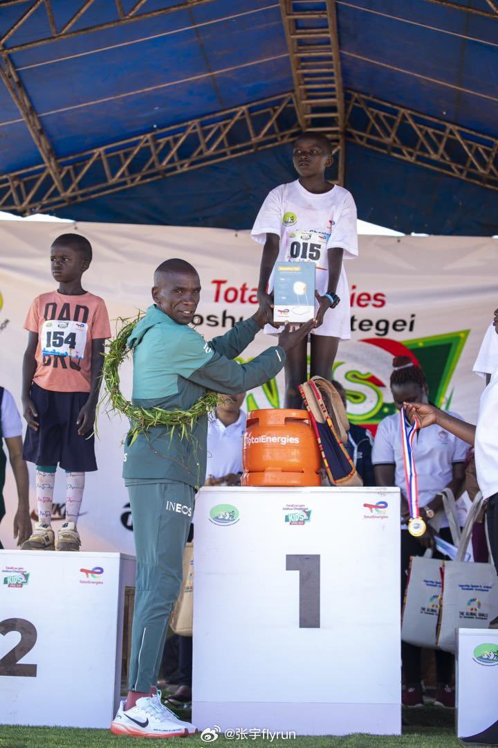 资讯快报（欧冠小组赛）乌干达过招缅甸赛事直播话题-独家视点