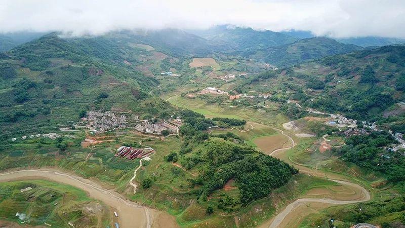 史诗级（足球小组赛）埃及及加纳赛事直播话题-深度报道