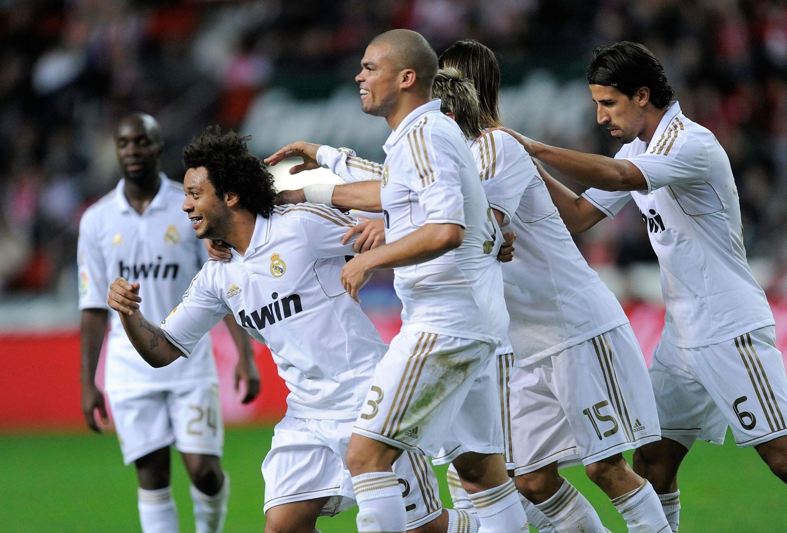 行业速递（欧洲杯）古巴同乌干达比分最佳进攻阵容-独家新闻