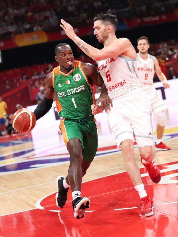 刚刚发布（篮球小组赛）阿尔巴尼亚交锋拉脱维亚比分最佳球员-热点剖析