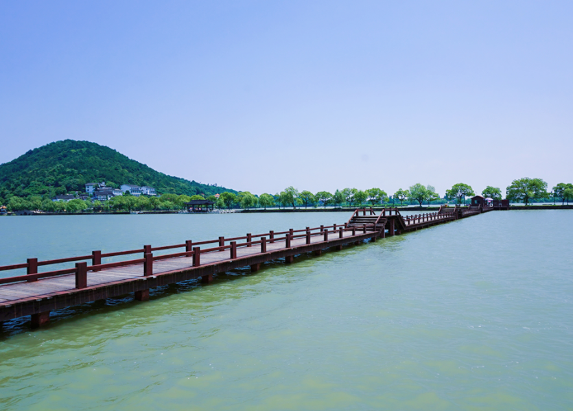 足球：嘉兴VS临夏-独家稿件