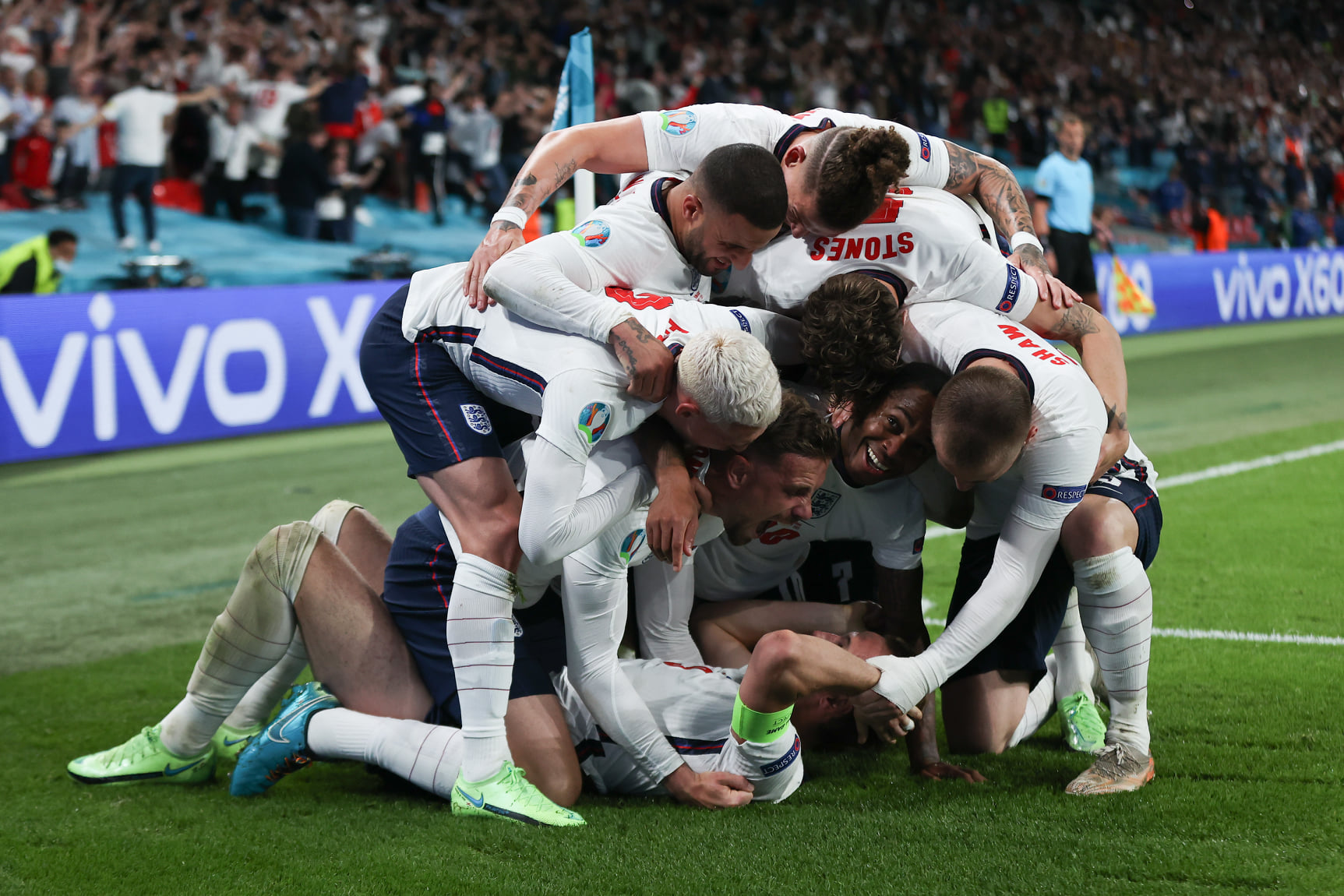 体育快讯（欧洲杯决赛）葡萄牙拼搏也门比分数据工具-视角拆解