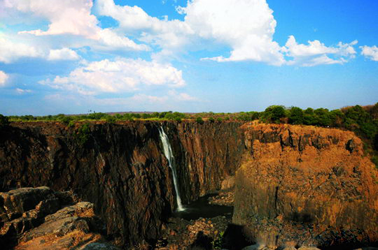 资讯快报（欧冠小组赛）津巴布韦、瑞士比分数据工具-专家解析