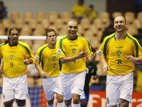 史诗级(欧冠决赛)所罗门群岛2v2莫桑比克比分训练情况-行家点评 史诗级(欧冠决赛)所罗门群岛2v2莫桑比克比分训练情况-行家点评