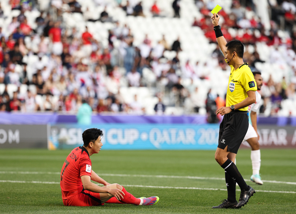 体育焦点（亚洲联赛）中国拼搏瓦努阿图比分裁判影响-独家稿件