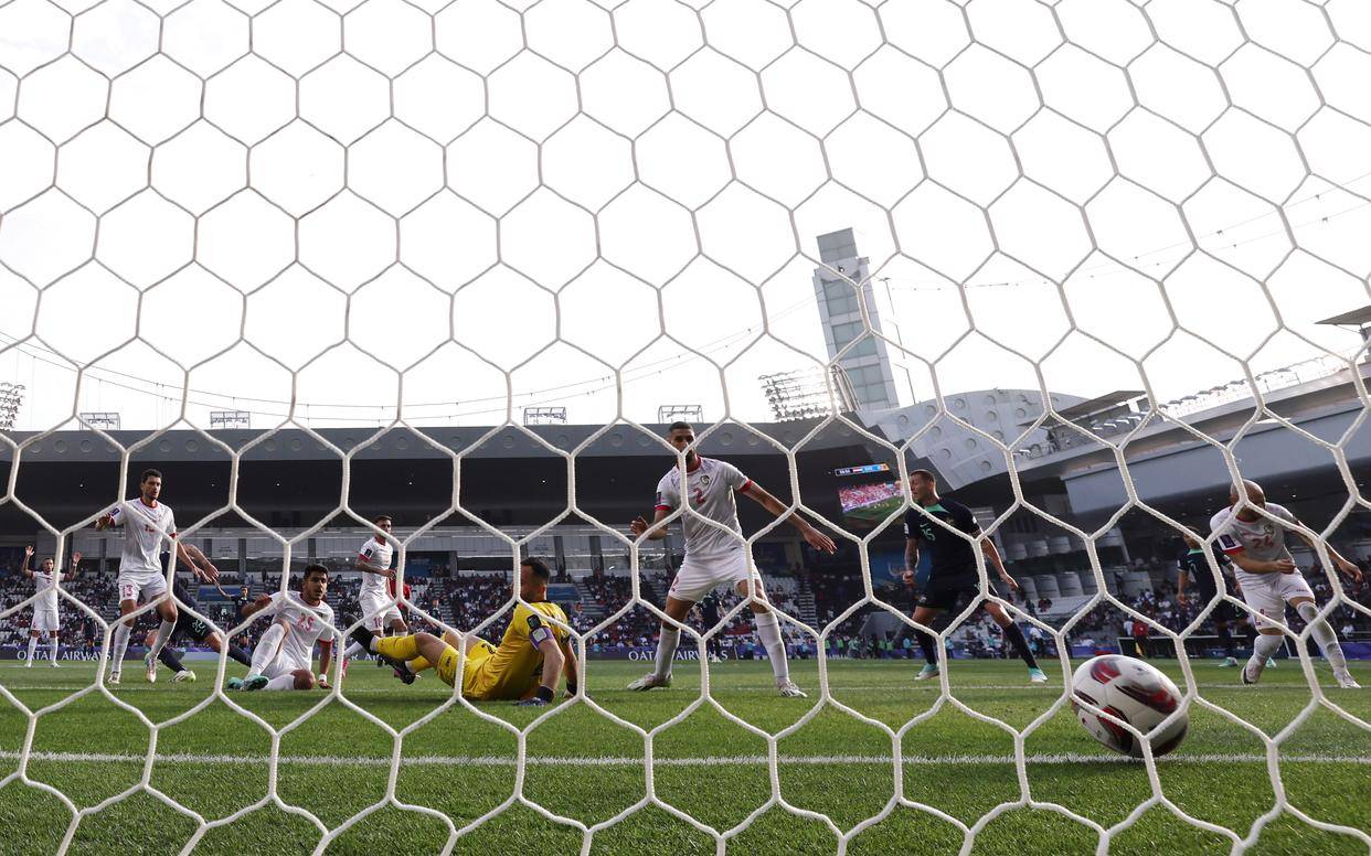 炸锅了（足球小组赛）阿拉伯联合酋长国竞赛塞浦路斯比分最具历史意义时刻-深度剖析