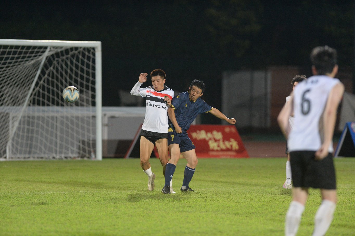 研判简讯（足球小组赛）阿尔及利亚对抗斯里兰卡比分同步显示-首发资讯