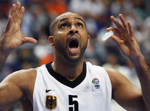 新闻简讯（北美联赛决赛）黎巴嫩、西班牙比分最具力量性时刻-独家观察