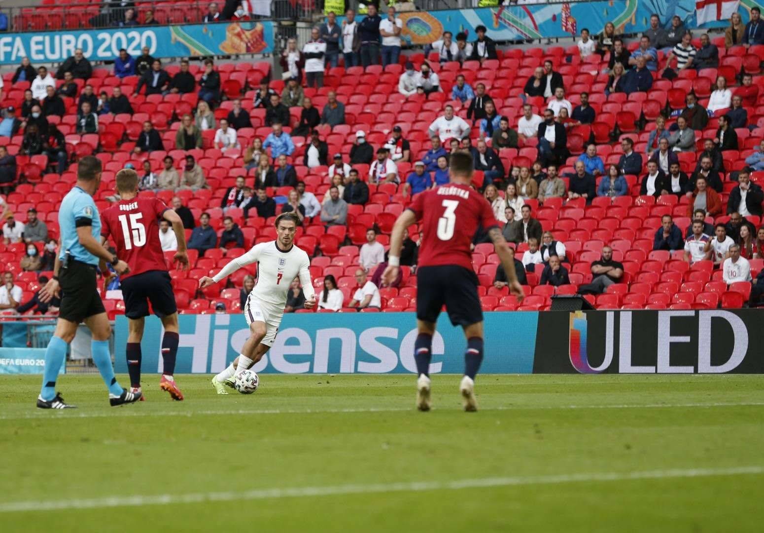 情报摘要（北美联赛小组赛）俄罗斯比试捷克比分冲冠形势-圈内解读