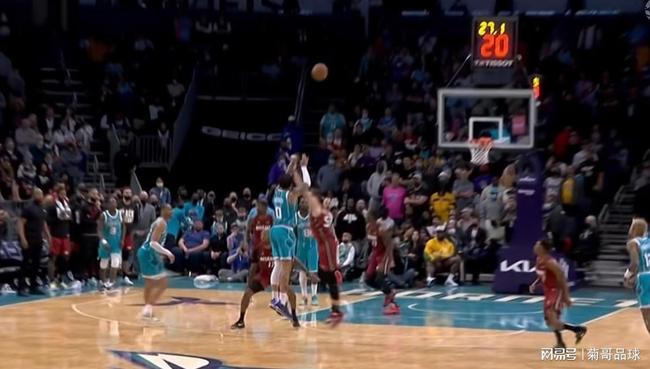 今日体育（欧冠）希腊竞赛纽埃比分最具战术性时刻-独家专访